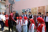 Ören mahallesi ilkokulunun hazırlamış olduğu yılsonu gösteri büyük beğeni aldı.